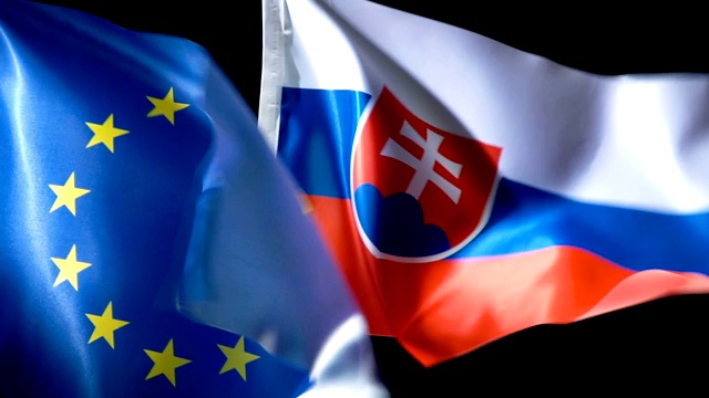 欧盟国旗和斯洛伐克国旗视频素材