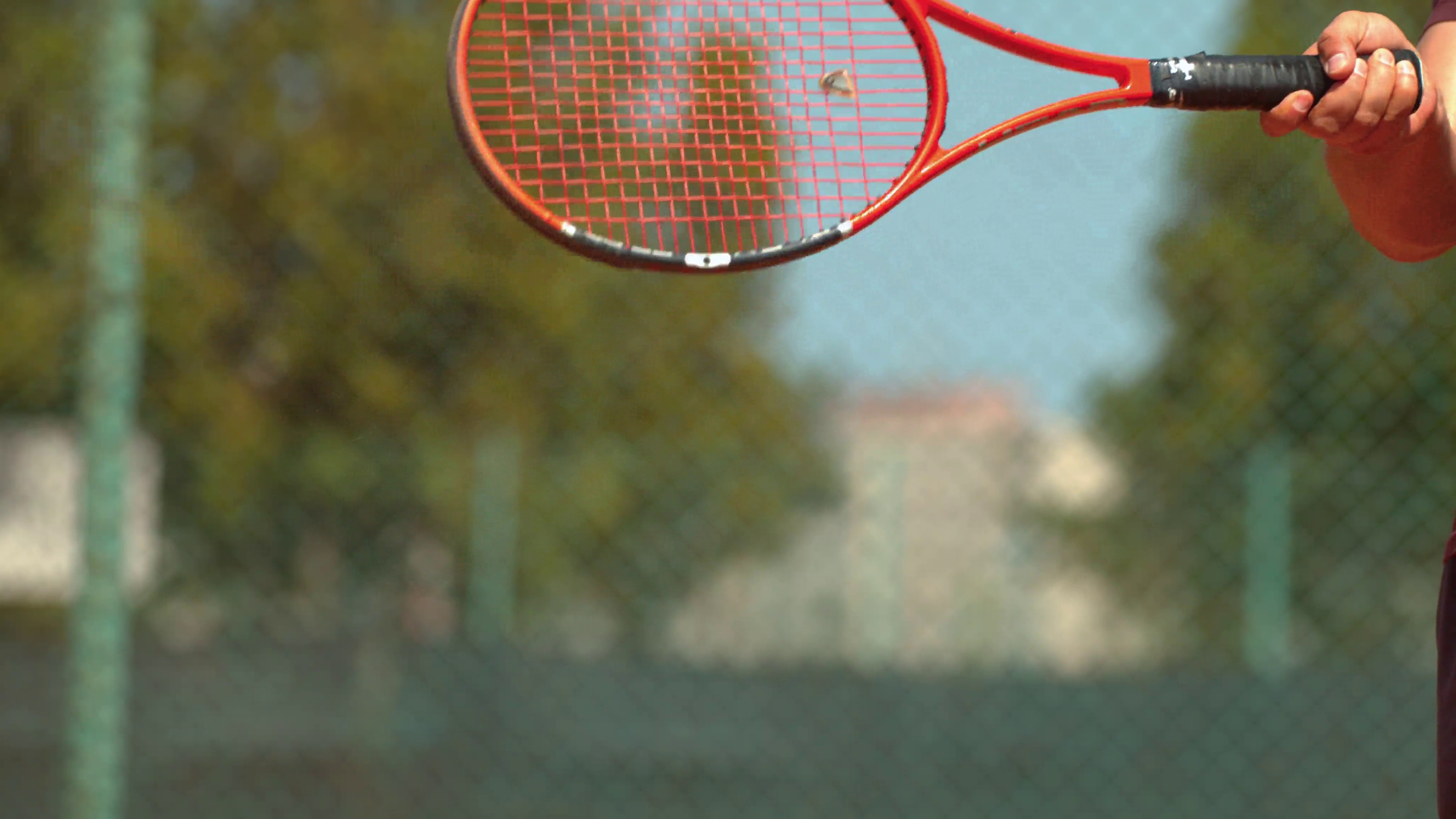 网球拍击球的特写，超慢动作视频素材