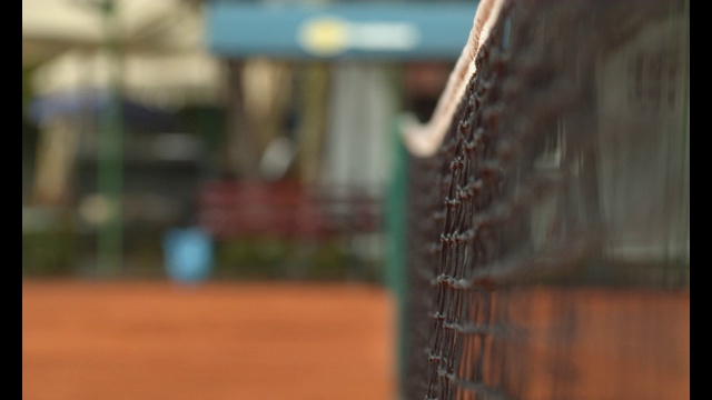 球打在网球网上，超级慢动作视频素材