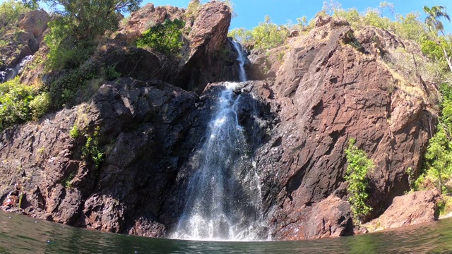 旺吉瀑布位于澳大利亚北部的利奇菲尔德国家公园视频素材