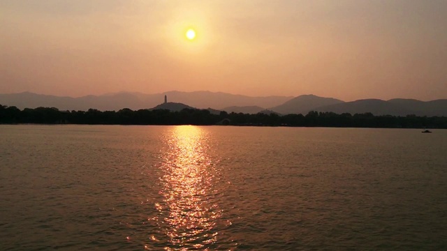 中国北京昆明湖日落视频素材