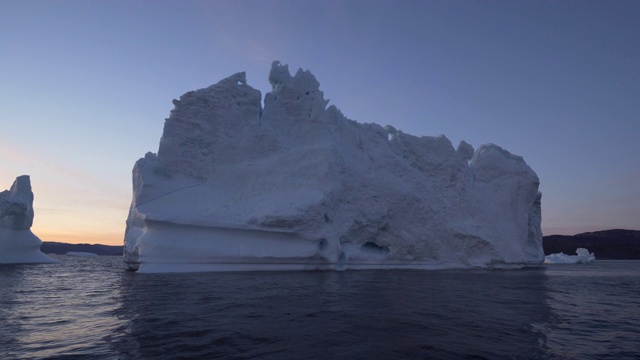 潘:在迪斯科湾的巨大的奇妙的稠密的冰视频素材