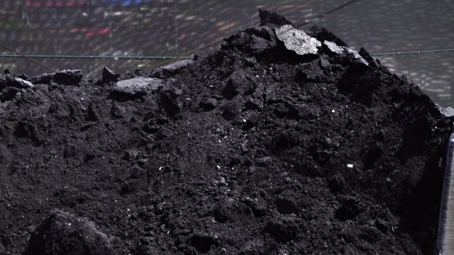 韩国江原道太白长城矿站的煤炭作业视频素材