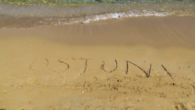 奥斯图尼海滩，普利亚。视频素材