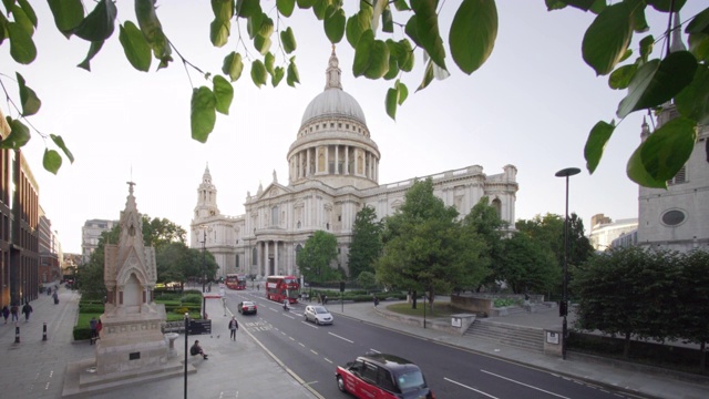 伦敦圣保罗大教堂的高角度视图视频素材