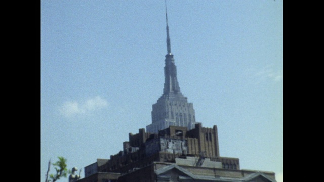 纽约天际线与世界贸易中心建设;1971视频下载