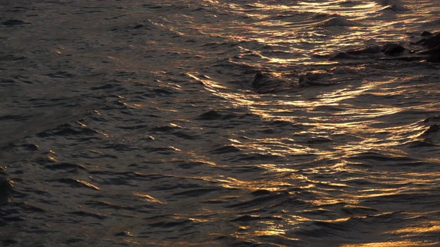 暮光海浪超级慢动作视频素材