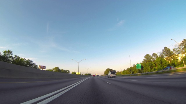 驾驶I-85亚特兰大公路视频下载