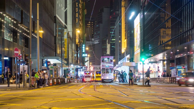 香港中环市区的有轨电车视频素材