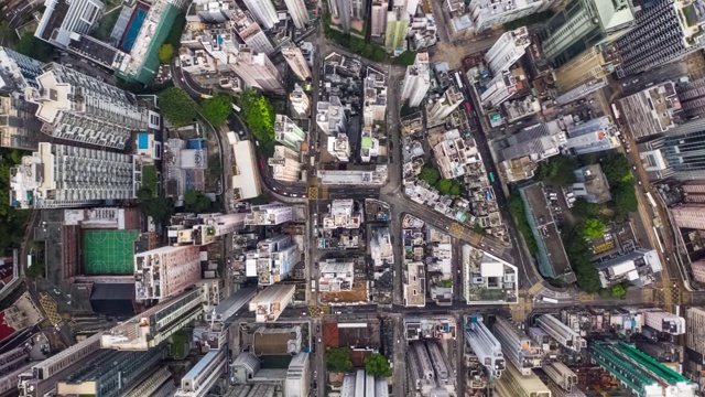 超写实的香港城市街道和拥挤的建筑物视频素材
