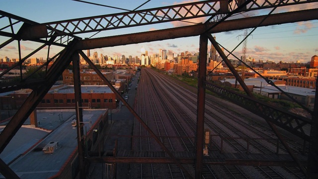火车高架桥和芝加哥搬家视频素材
