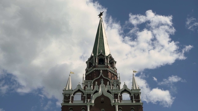 特写:星顶华丽的建筑在莫斯科视频素材