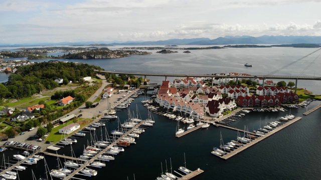 斯塔万格Grasholmen岛鸟瞰图视频下载