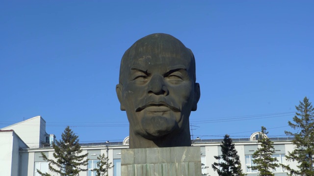 弗拉基米尔列宁头像雕像-伊尔库茨克，俄罗斯视频下载
