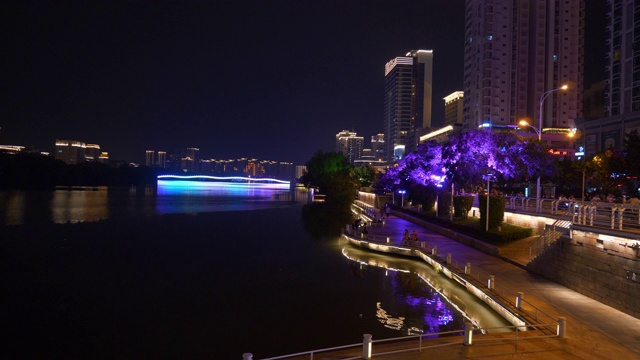 夜景照明三亚市滨江步行湾全景4k中国海南视频素材