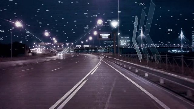一个男人在路上开车。跟踪系统的城市视频购买