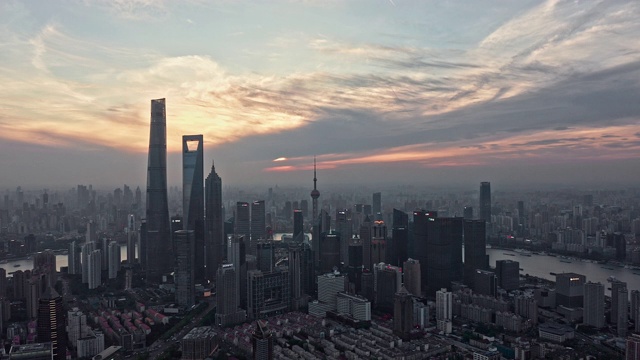 4k无人机拍摄:上海的晚霞视频下载