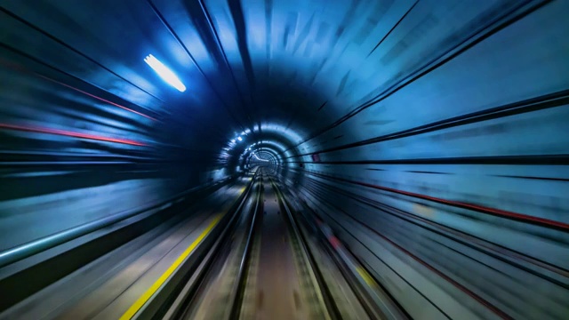 4 k。时间流逝地铁隧道快速速度视频素材