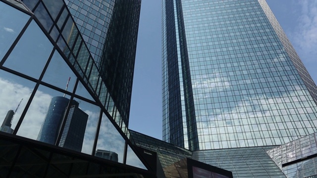 摩天大楼在法兰克福视频素材