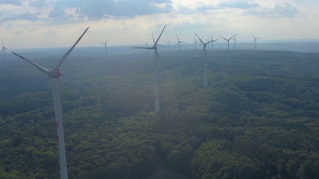 鸟瞰图的风力涡轮机在德国视频素材