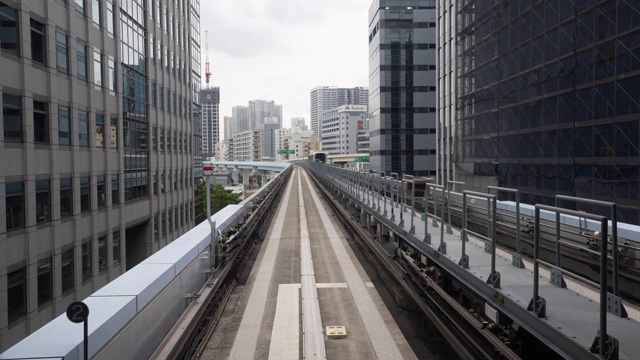 4K超延时:日本东京的自动列车。视频下载