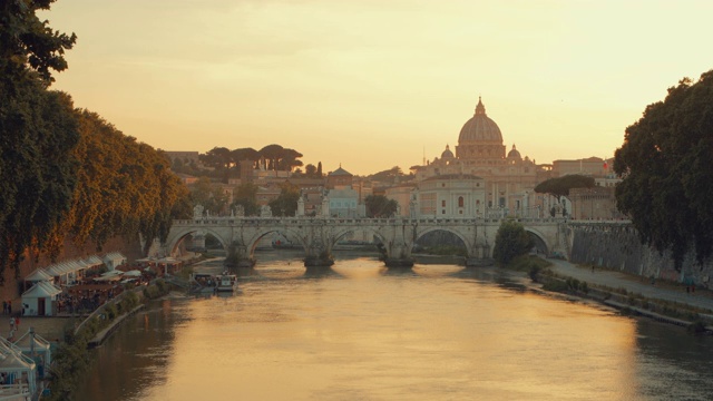 意大利罗马台伯河上的日落视频素材