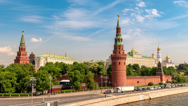 俄罗斯莫斯科时间流逝4K，克里姆林宫宫殿红场和莫斯科河的城市天际线时间流逝视频素材