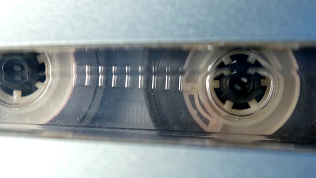 卡式磁带播放机中的卡式磁带视频素材