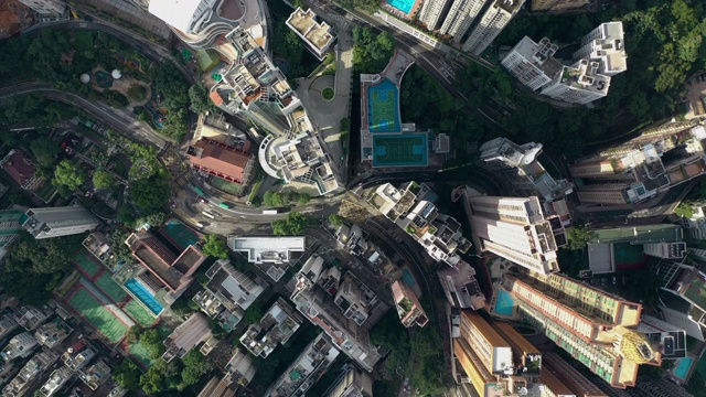 空中摩天大楼的实时俯视图视频素材