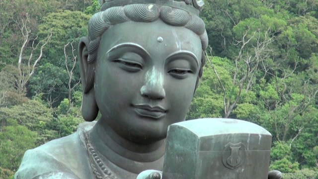 香港大屿山的佛教雕像视频素材