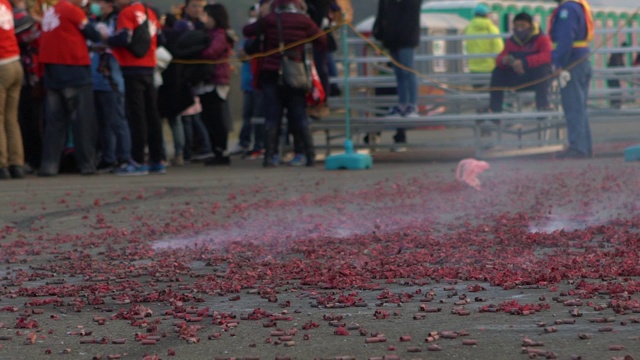 慢镜头《炸舞龙队》庆祝中国新年视频下载