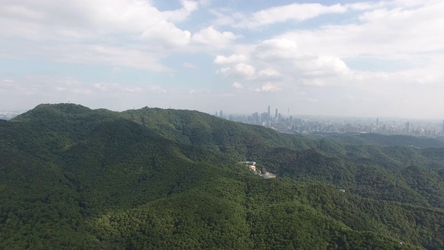 空中的广州白云山和天际线，中国视频下载