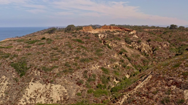从空中俯瞰Torrey Pines悬崖，拉霍亚，加州圣地亚哥视频素材