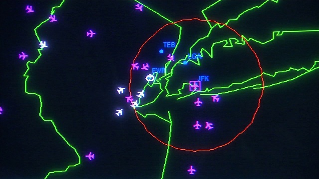 美国联邦航空局电子雷达图显示了新泽西、纽约市和长岛上空的航班。视频下载