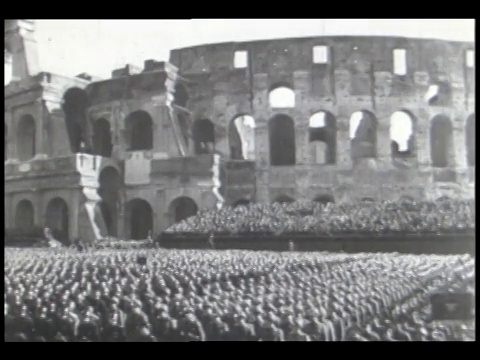 墨索里尼在意大利向民众发表演讲;埃塞俄比亚军队游行。视频素材