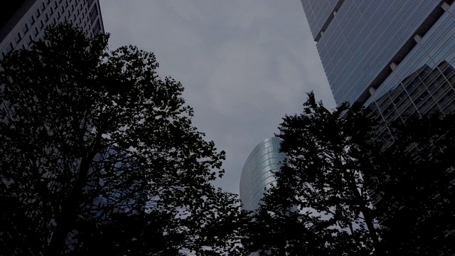 东京的暴风雨天气视频下载