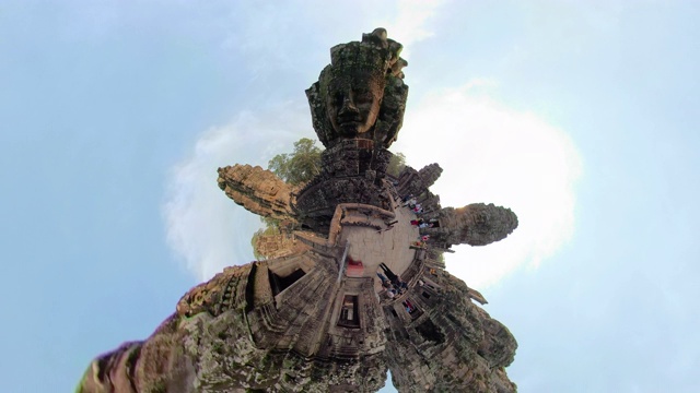 ZO /巴戎神庙的巨大石面塔，小星球格式视频素材