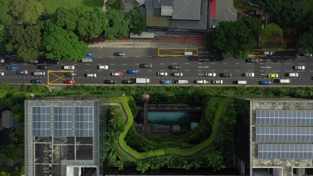 白天时间新加坡市区著名建筑公园交通街道高空俯视图4k视频素材