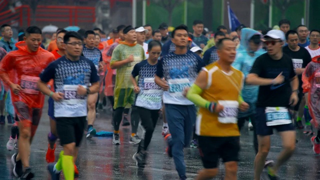西安国际马拉松赛，中国。视频素材