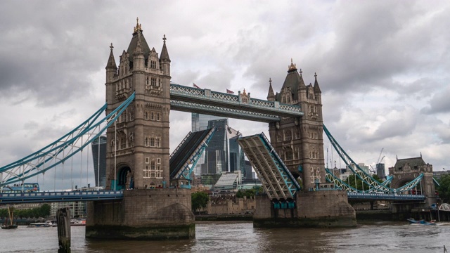 4k延时:英国伦敦塔桥与蓝天视频素材