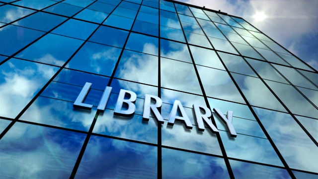 图书馆玻璃摩天大楼与镜像的天空视频下载