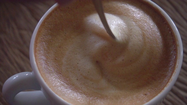 煮咖啡的慢动作视频下载