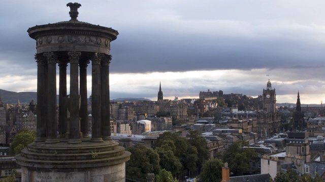 日落时分的爱丁堡市景视频素材