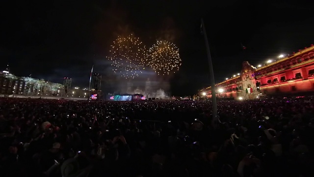 烟火和索卡洛的墨西哥独立庆典视频下载