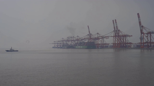 亚洲大型港口船舶视频素材