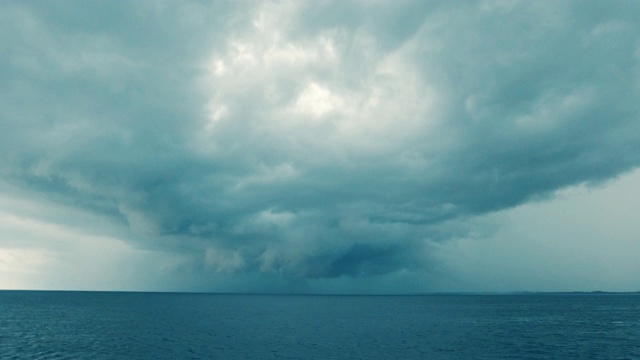 海上形成极端天气飓风超级单体视频下载