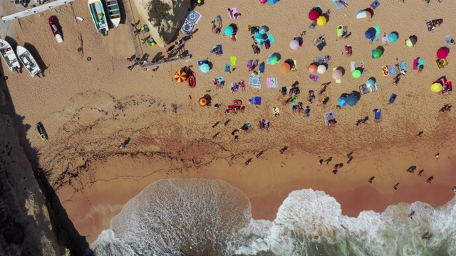 贝纳吉尔海滩/葡萄牙阿尔加维视频下载