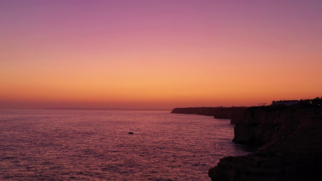 葡萄牙贝纳吉尔/阿尔加维的日落景色视频下载