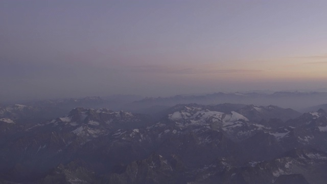 瑞士阿尔卑斯山座舱视角时间流逝视频素材