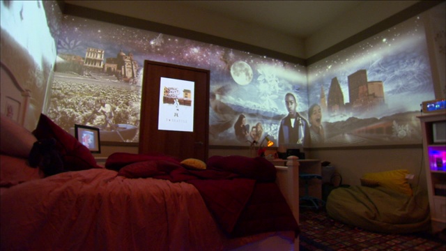 卧室里的数码壁纸上的图像会发生变化。视频下载
